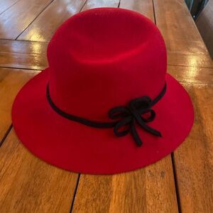 FILIPPO CATARZI Women’s Red With Black Trim 100% Wool Hat